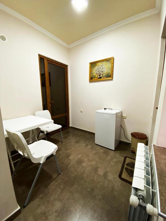 Dom Hostel & Tours Erevan Exterior foto
