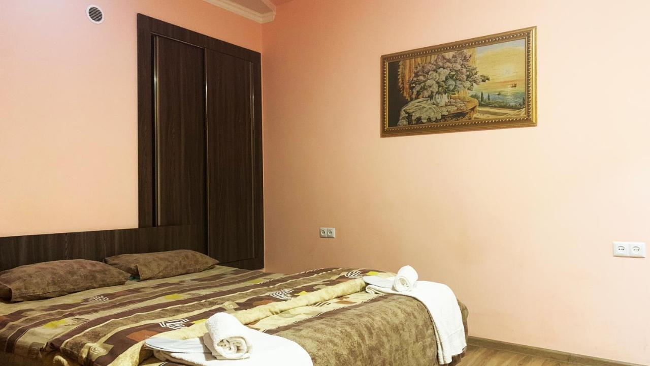 Dom Hostel & Tours Erevan Exterior foto